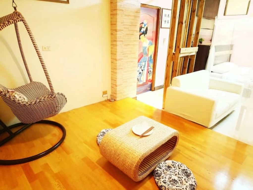 Room 2731 台南市區，近南紡夢時代，適合小家庭，雙人套房，9坪(約27m2)